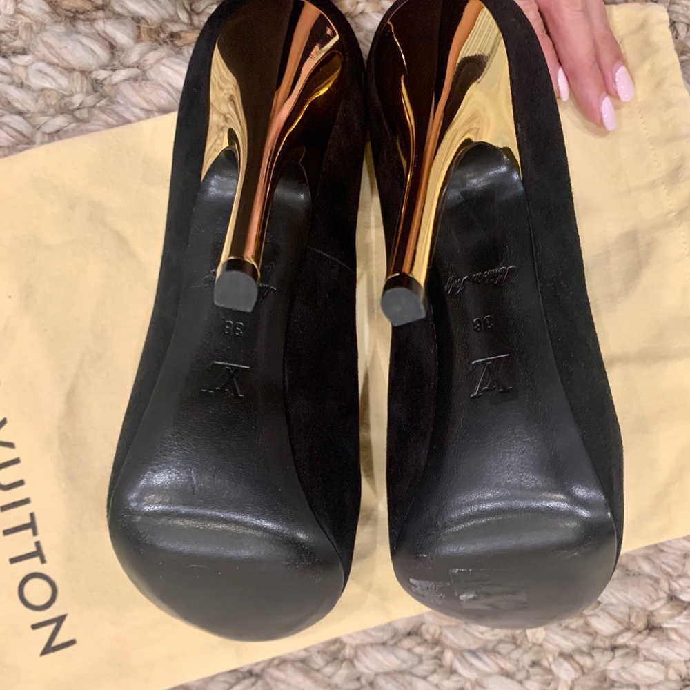 Louis Vuitton Oh Really Suede Pump - Picture 6 of 8